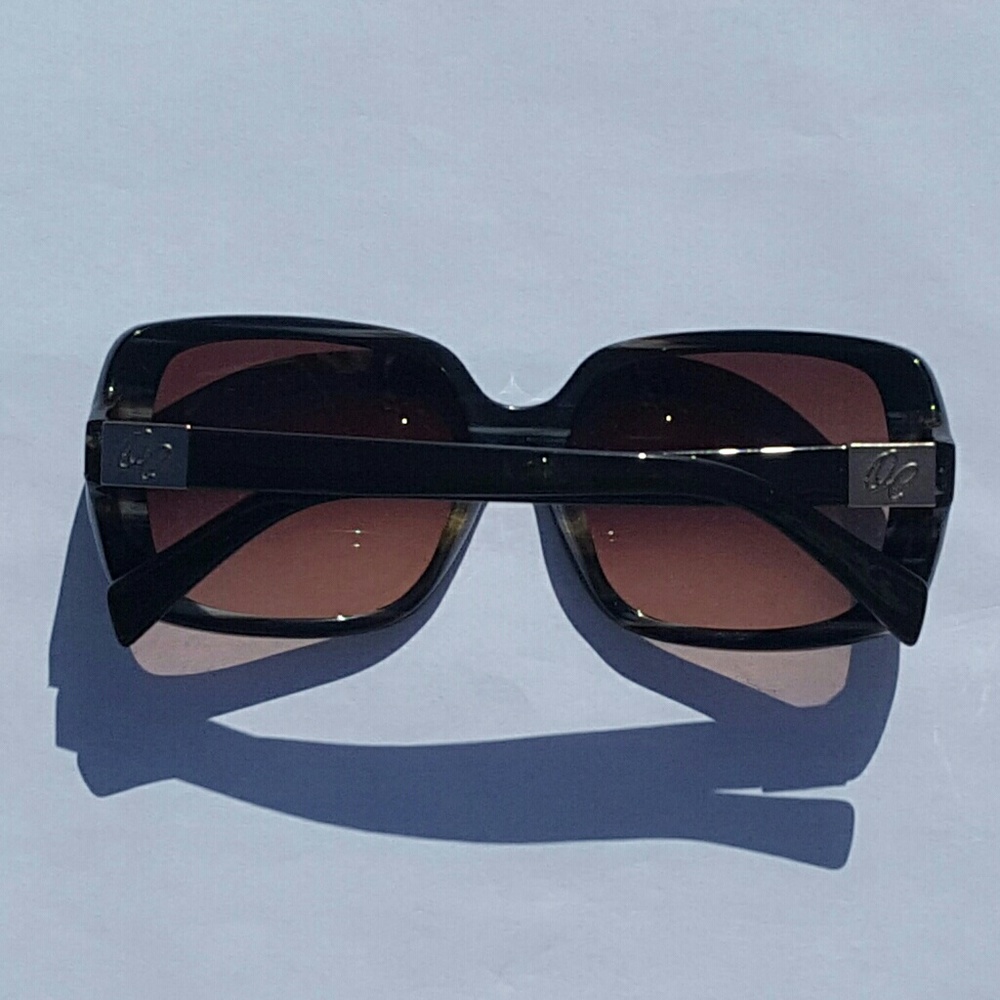 🚨CLEARANCE🚨 Oleg Cassini Sunglasses - Picture 2 of 3